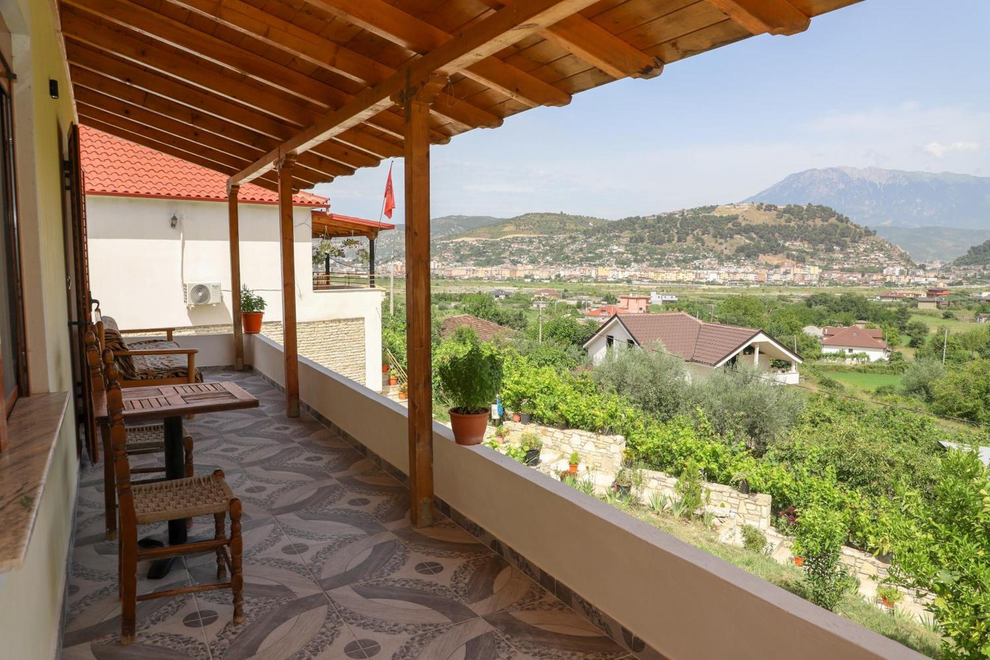 Villa Romario Berat Exterior foto